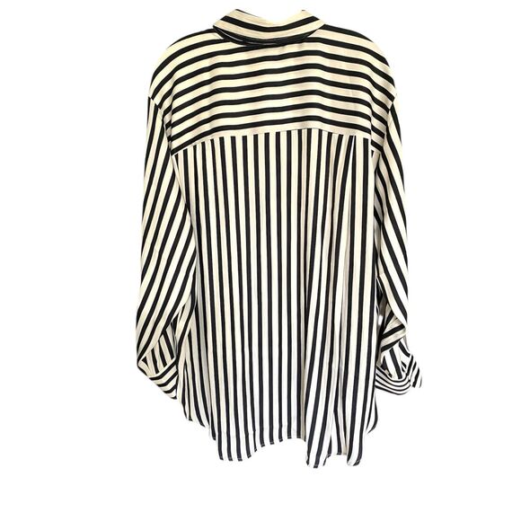 NWT Lane Bryant B/W Striped Long Sleeve Button Down Shirt Sz18/20 - Picture 2 of 7